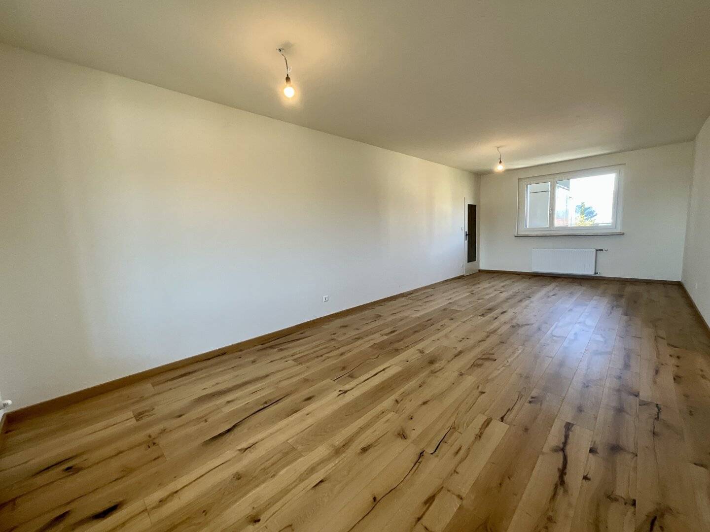 STILVOLL UND ZENTRAL WOHNEN MIT WEITBLICK! IHRE WOHLFÜHLOASE ÜBER DEN DÄCHERN DER STADT!