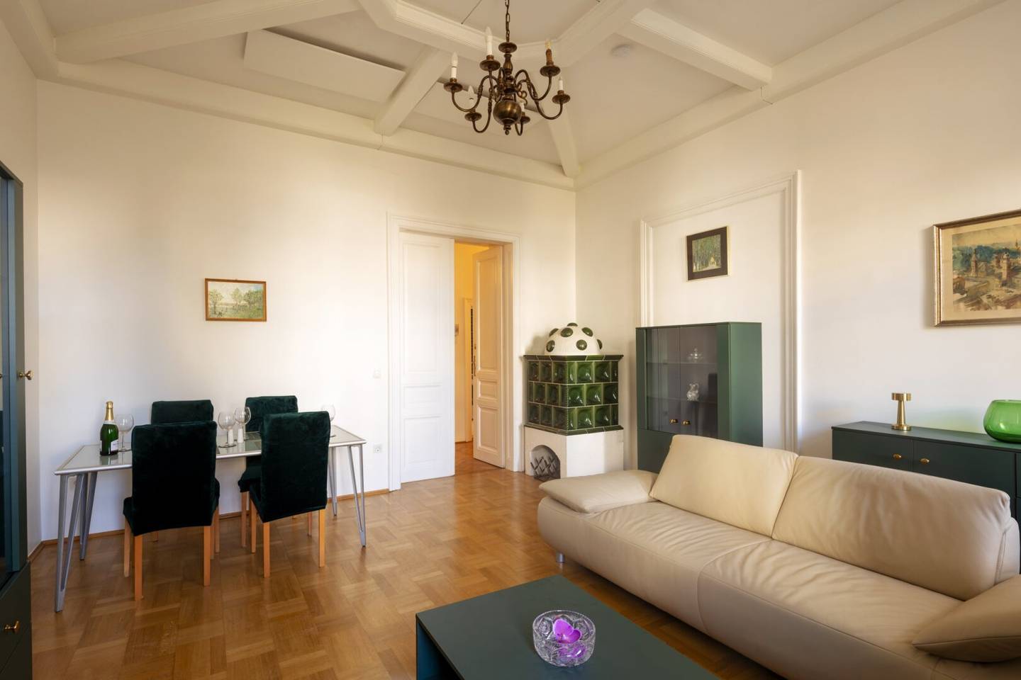 Maison 8 - The Sophisticated