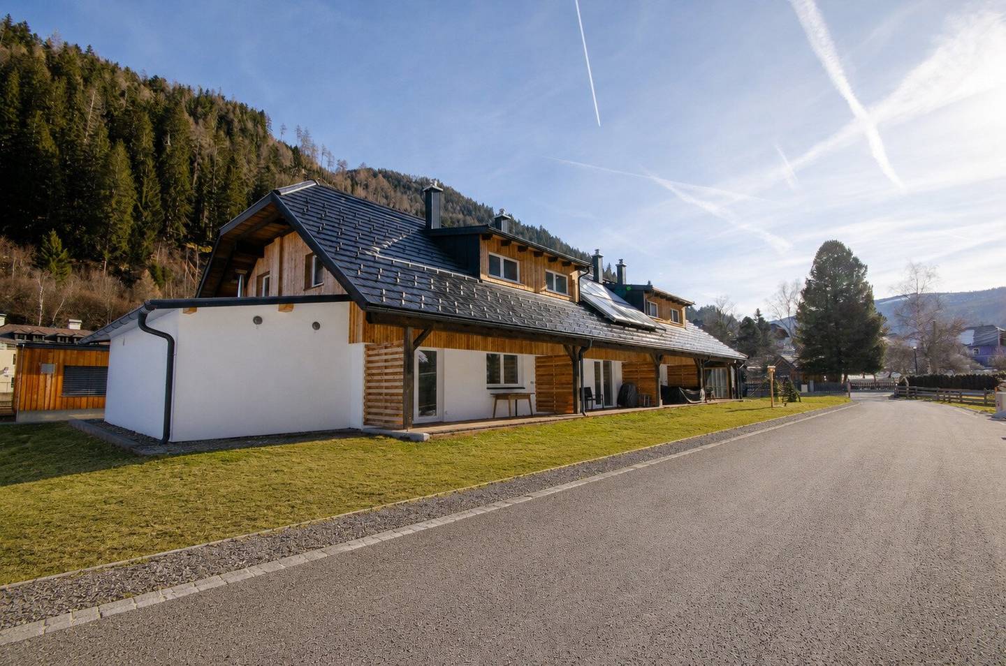 ATTRAKTIVES ANLAGEOBJEKT IM LUNGAU - NEUBAU MIT ENTWICKLUNGSPOTENTIAL!