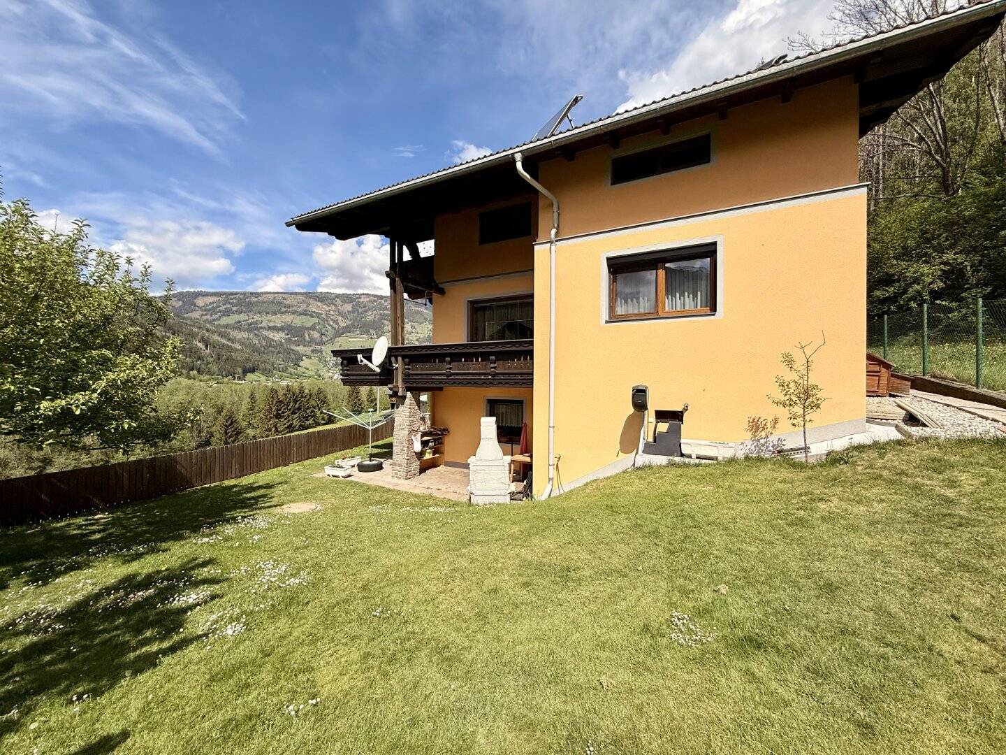 WOHNEN MIT PANORAMA – IN BEEINDRUCKENDER RUHE- UND AUSSICHTSLAGE IM MÖLLTAL. HIER SIND NATUR, FREIHEIT UND LEBENSQUALITÄT ZUHAUSE!