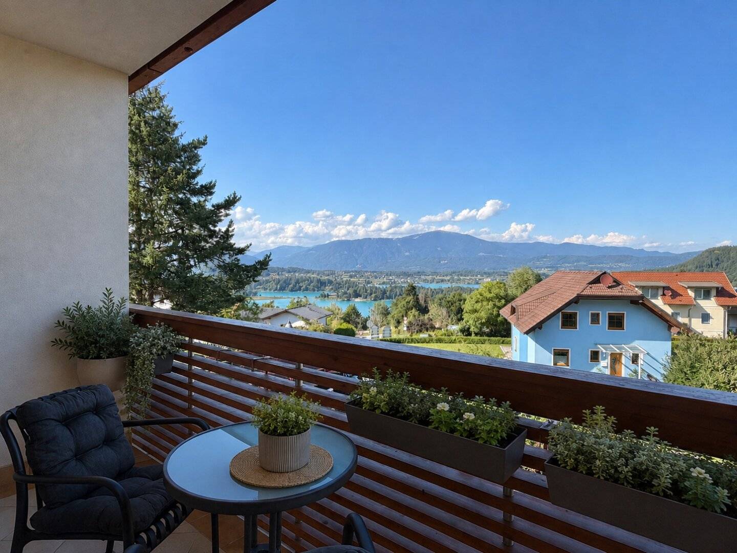 SEE.BERGE.RUHE. Your dream apartment at Faaker See awaits you