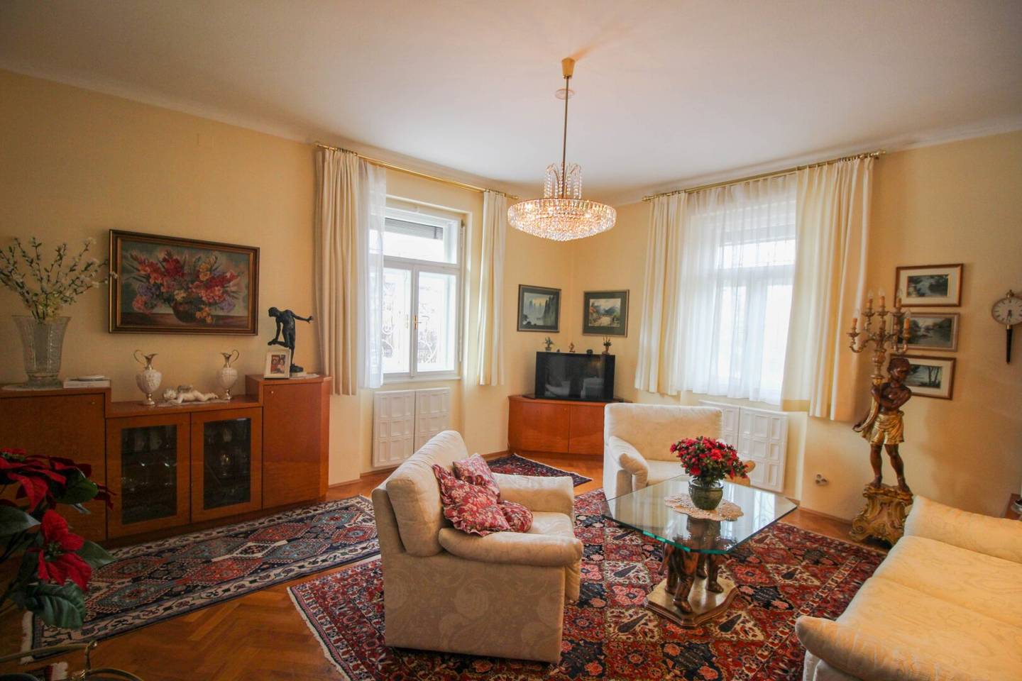Idyllic living, central living! Your city villa at a top location in Villach awaits!