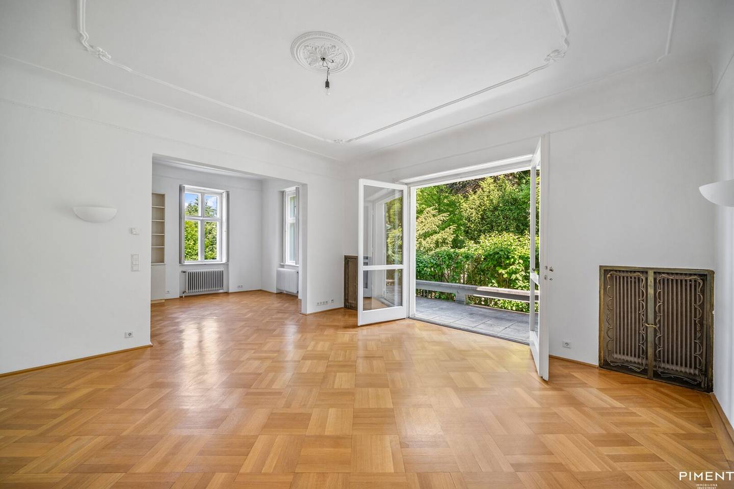 House in Hietzing's Best Location with Dream Garden