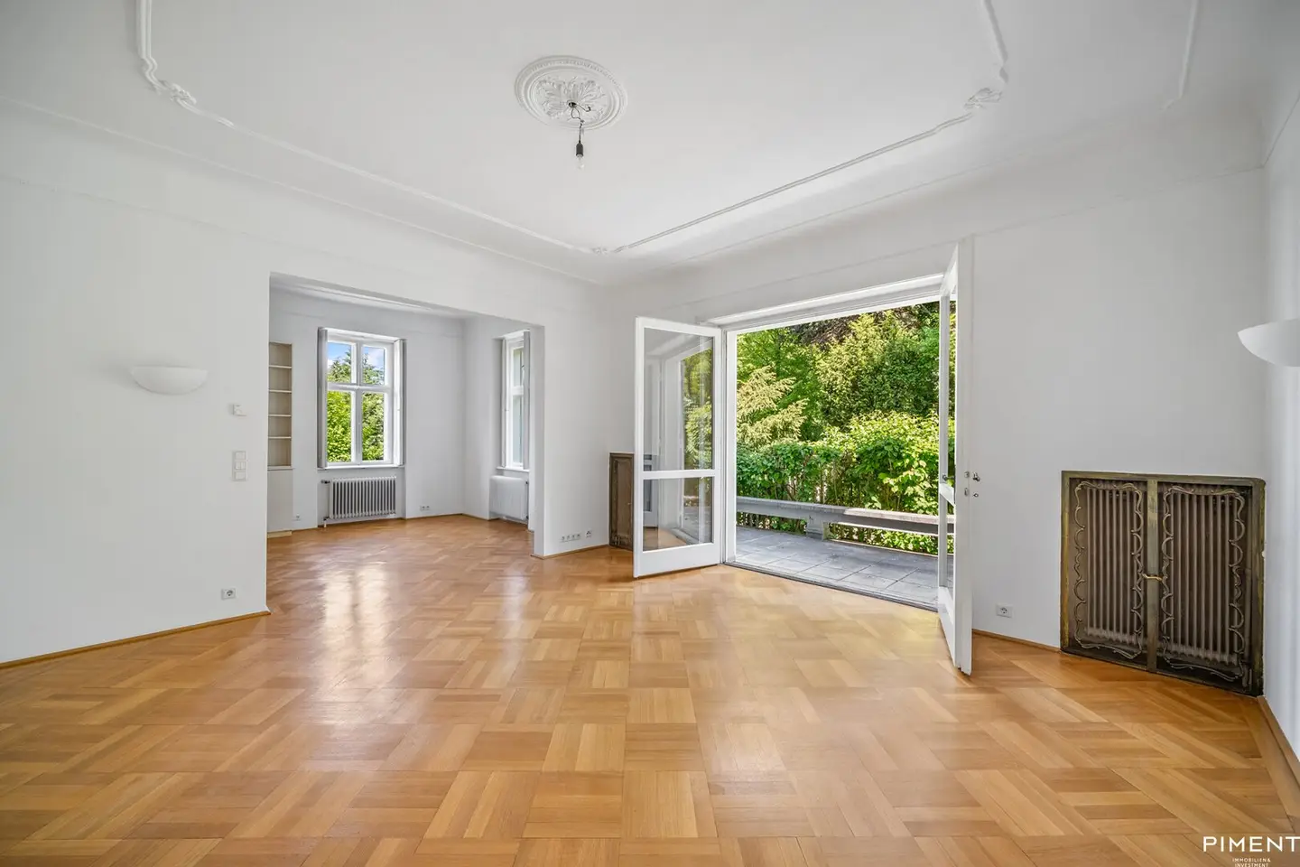 HAUS IN HIETZINGS BESTLAGE MIT TRAUMHAFTEM GARTEN!