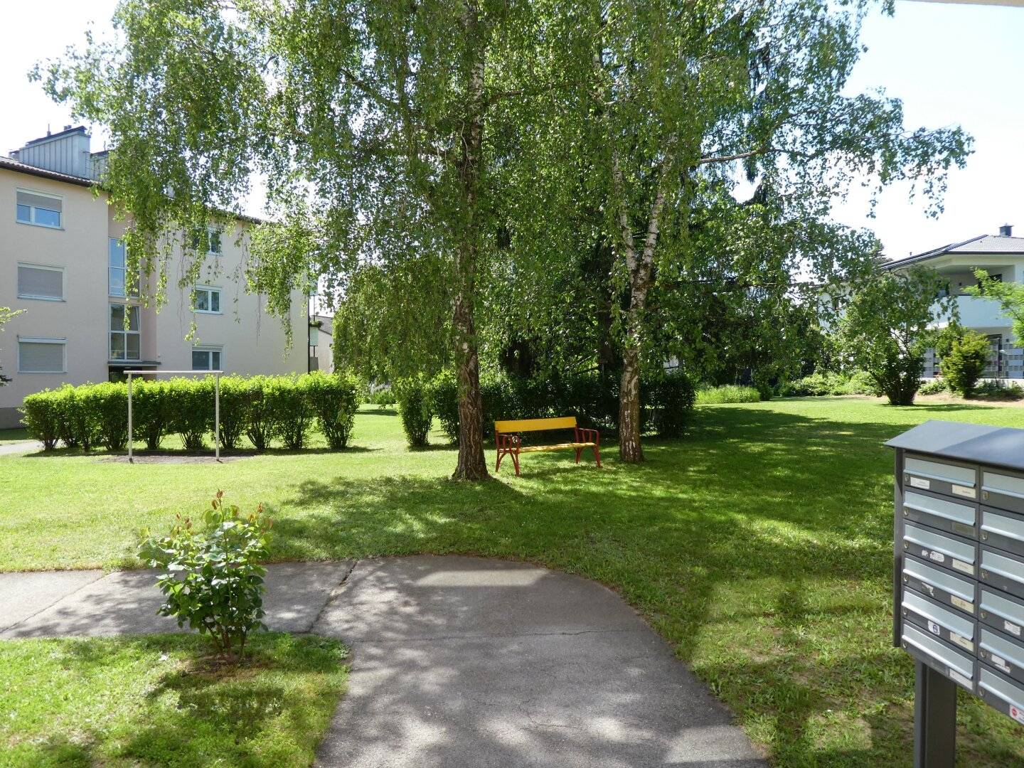 GRÜNBLICK: well maintained, bright 3 room apartment in green and top location with balcony