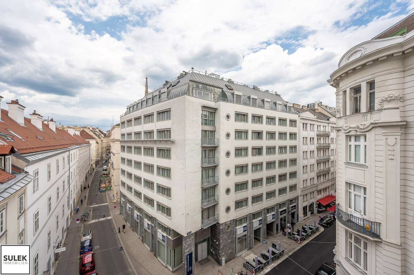 »Innere Stadt, Singerstraße: 2-Zimmer-Altbauwohnung, ca. 59 m², 5. Liftstock, ab sofort bezugsfertig – Top-Lage zwischen Stephansplatz und Stadtpark«
