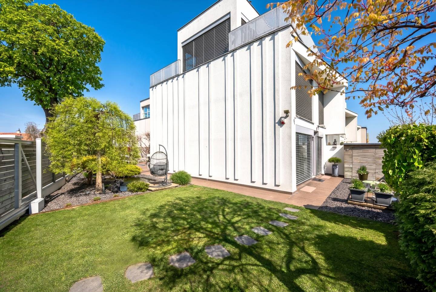STYLISCHES LUXUS-TOWNHOUSE mit Pool, Biotop, Klimaanlage,Top-Energiewerten, uvm. vor den Toren Wiens