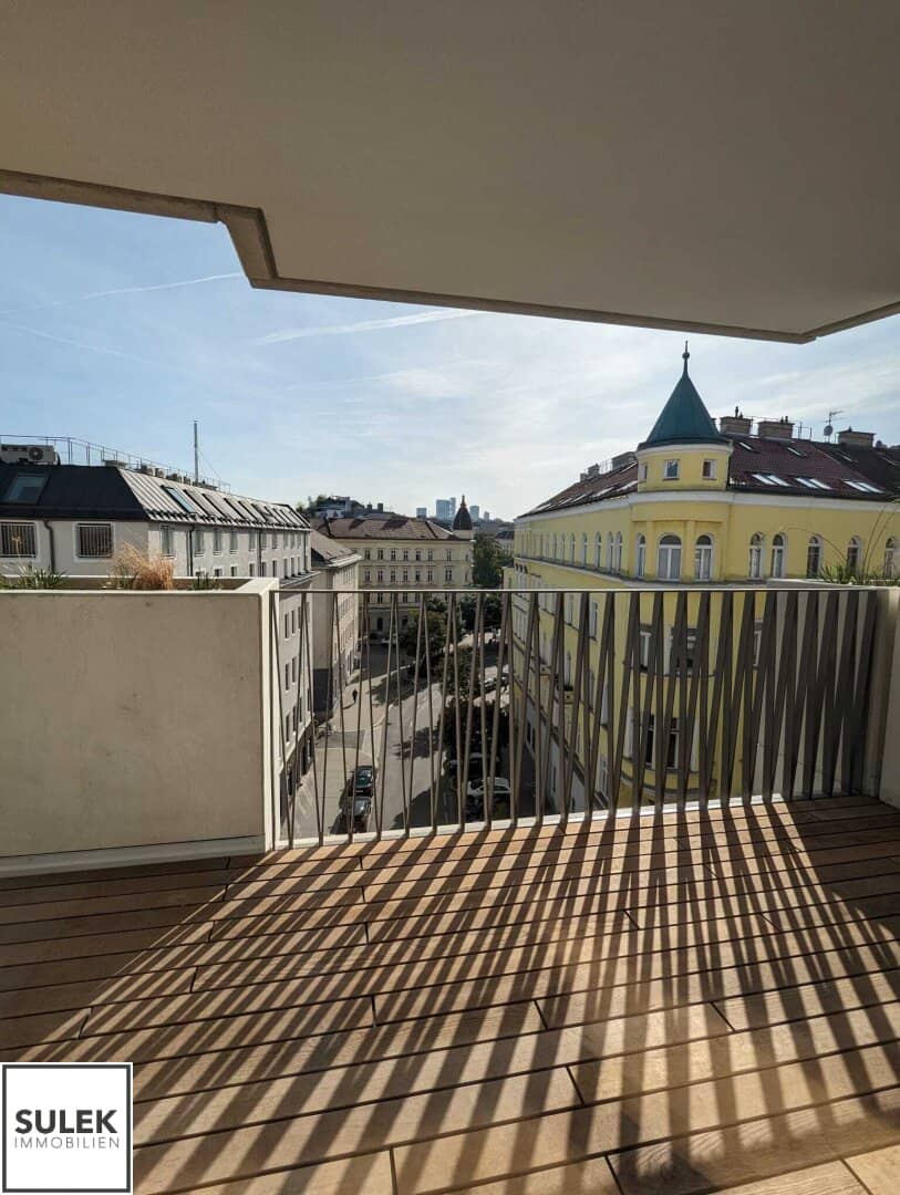 From September south-facing single and couple apartment with loggia on the 6th floor second occupancy