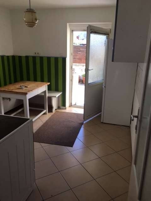Charmantes Landhaus in Gutenstein, 200m², 8 Zimmer, Garten, renovierungsbedürftig! Bis 06.2029 vermietet
