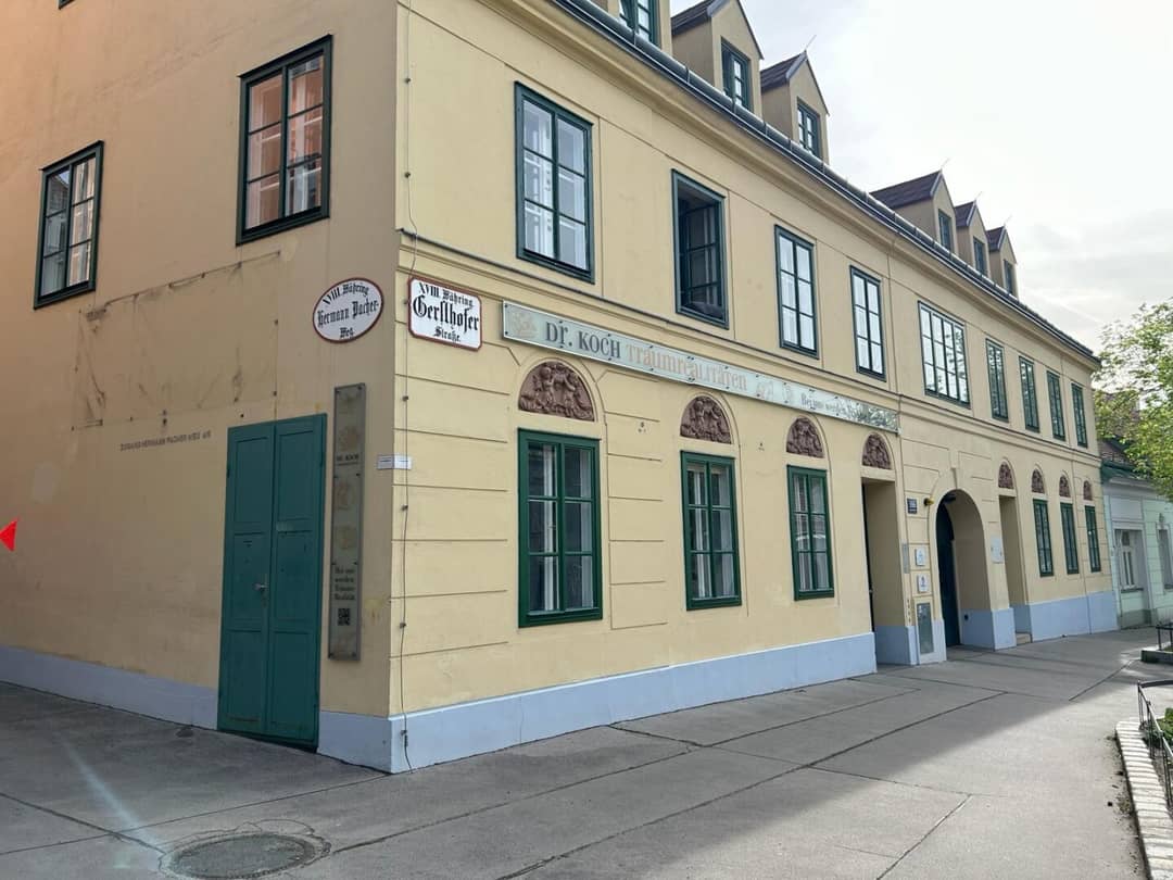 neuer Preis - Stapelparkplatz - Gersthoferstraße 166/ Pötzleinsdorferstr.2
