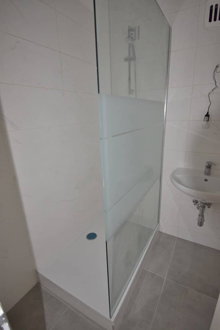 Top renovated, elevator, commission-free