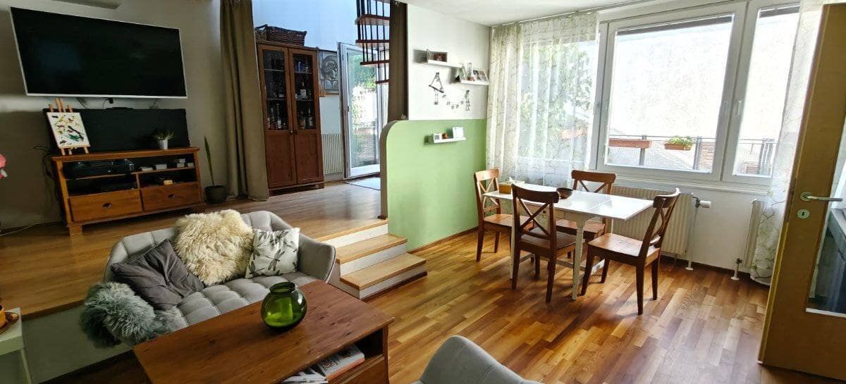 Generous five room terrace apartment 127 m² in 1230 Wien top condition €540,000
