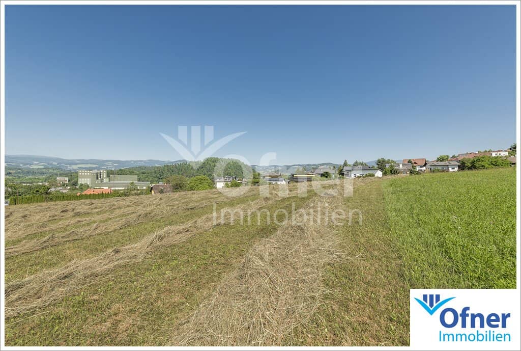 Hochwertiges Baugrundstück in bester Aussichtslage!
