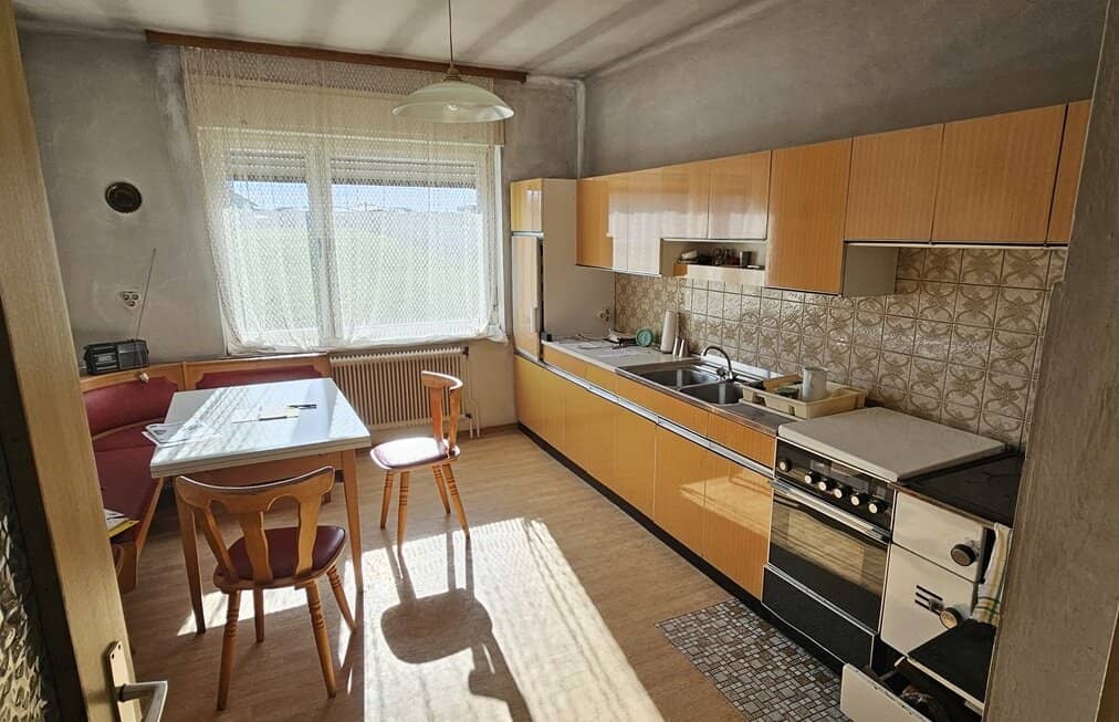 Leistbarer Streckhof in ruhiger sonnigen Lage mit vielen Möglichkeiten!