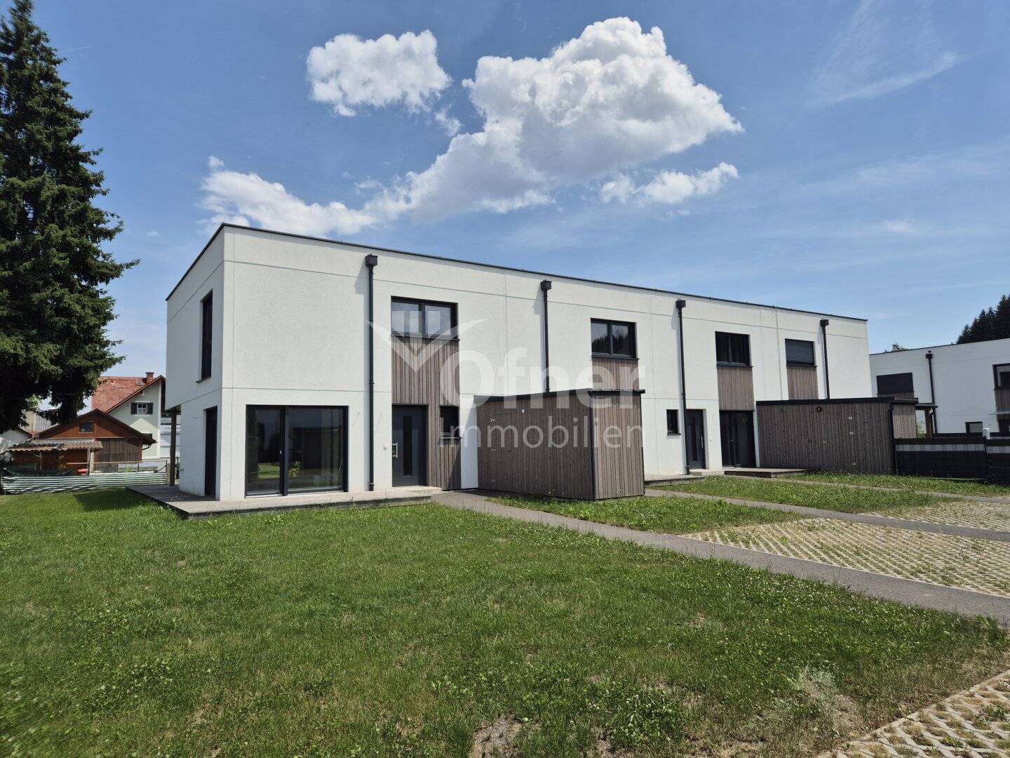 Top-Mietobjekt: Modern wohnen in zentrumsnaher Grünlage