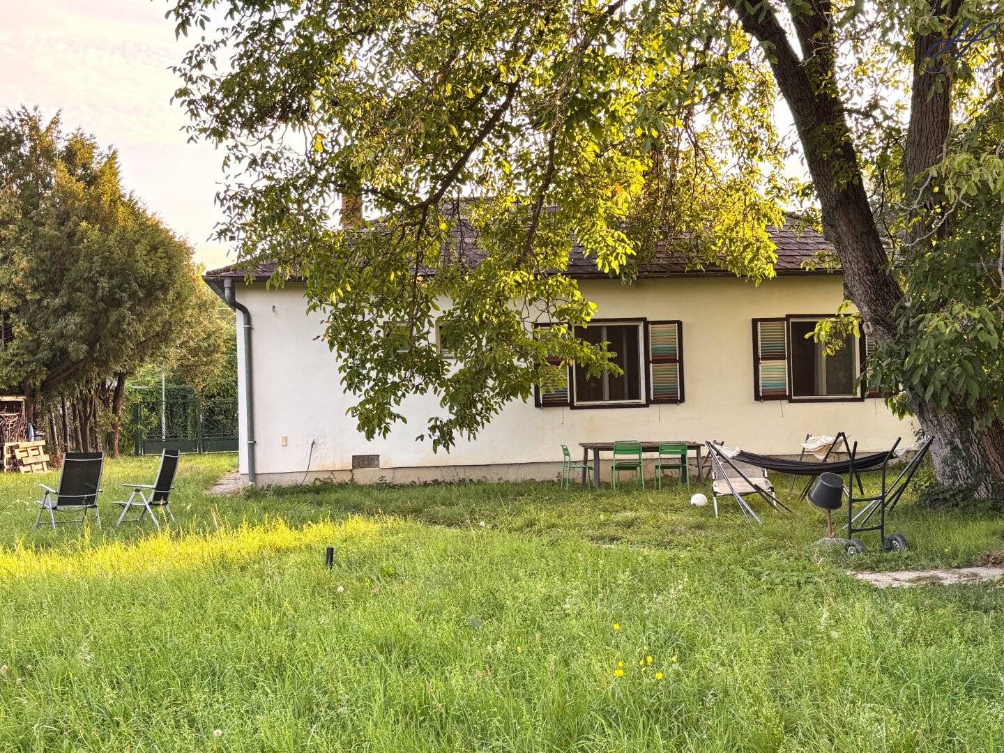 gemütlicher Bungalow auf imposanten Grundstück