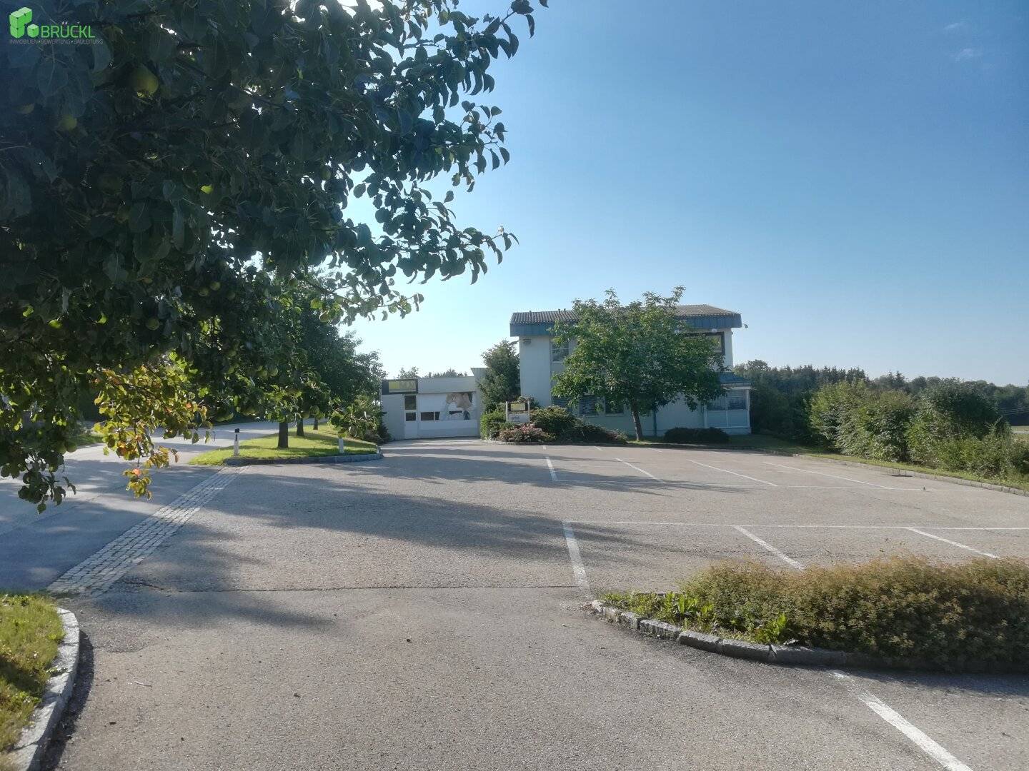 VERKAUF | Betriebsgebäude (Büro, Lager, Produktion) | ca. 1.970 m² | Nähe Ried im Innkreis