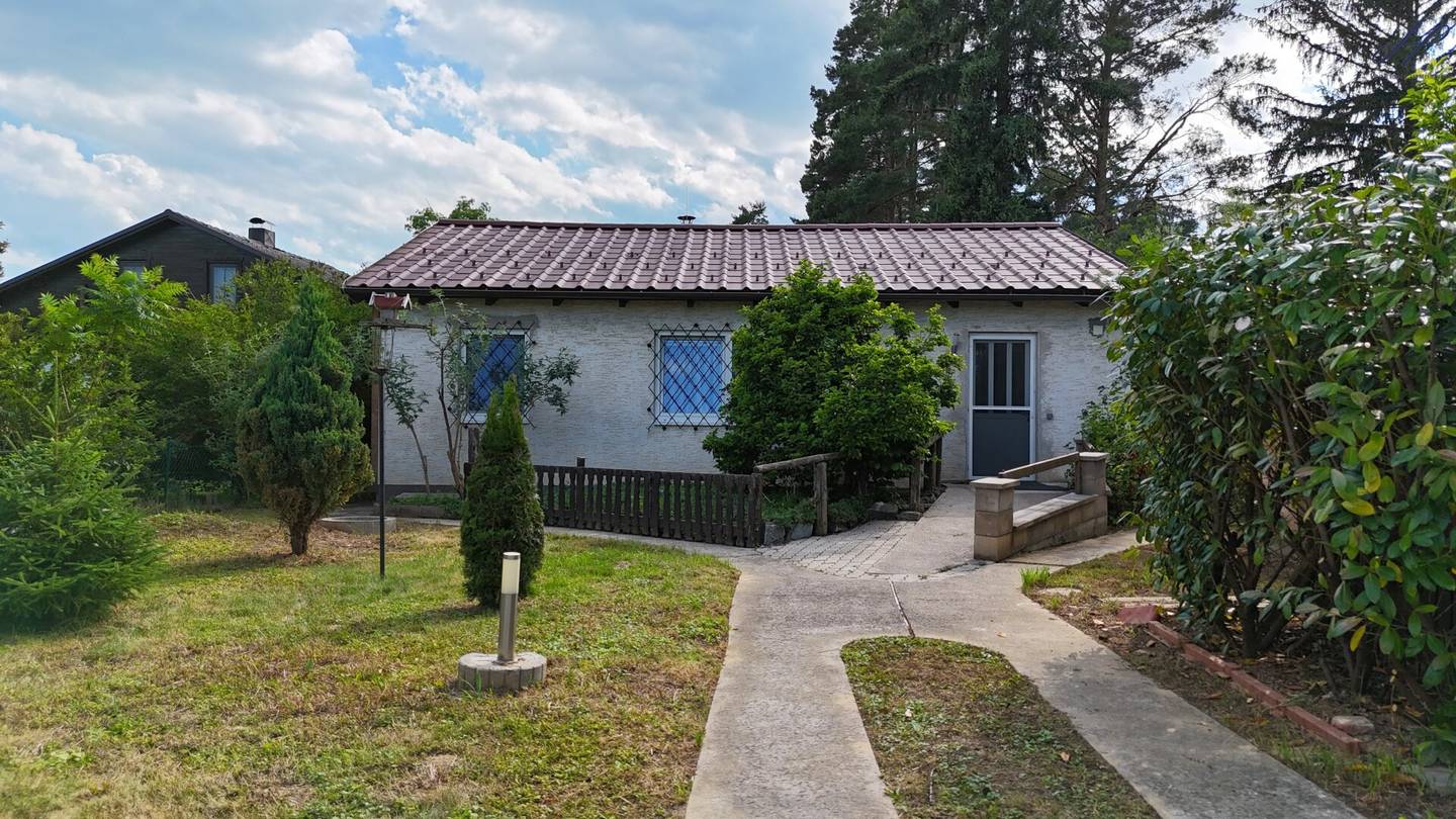 Bungalow in herrlicher Grünlage!