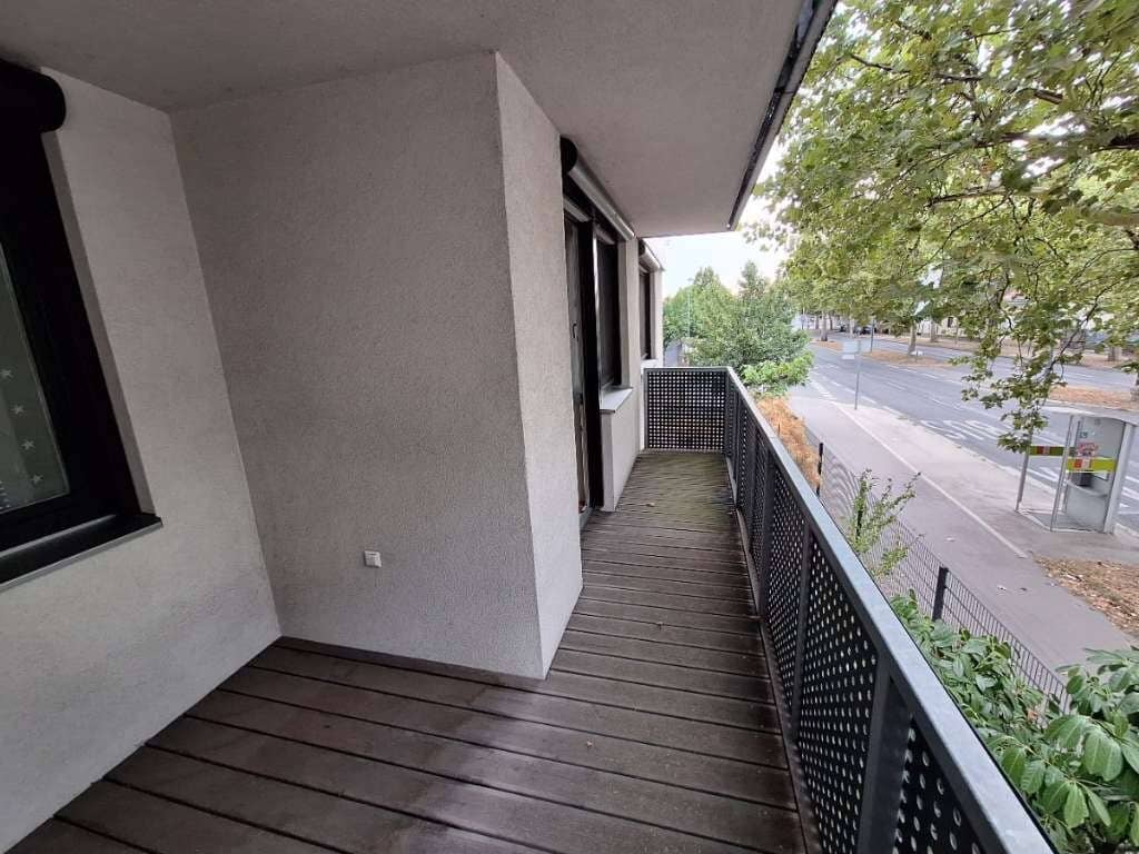 Sehr gepflegte Wohnung im 22.Bezirk mit großen Balkonen abzugeben