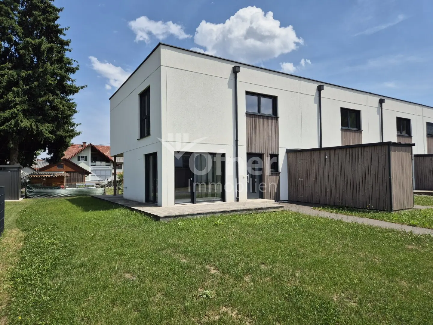 Top-Mietobjekt: Modern wohnen in zentrumsnaher Grünlage