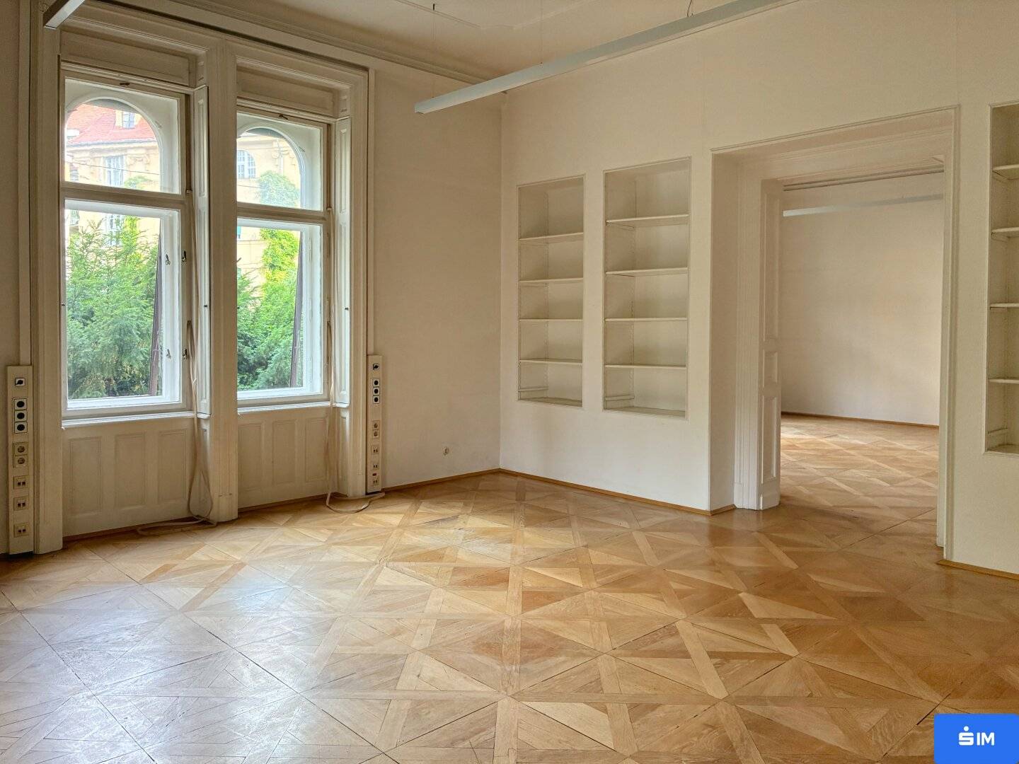 Attractive old building office space in central Graz prime location