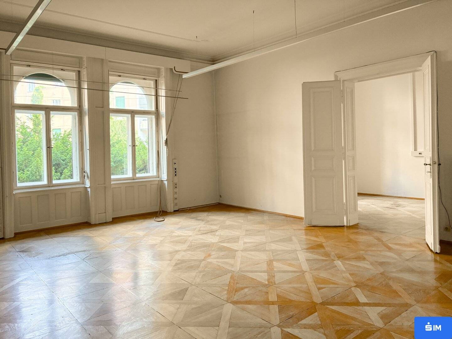 Attractive old building office space in central Graz prime location