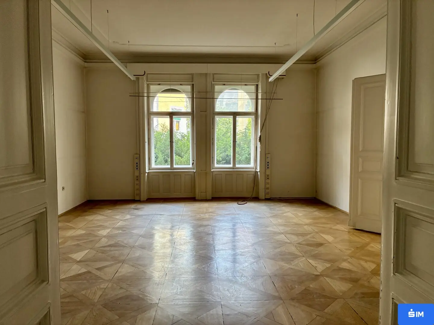 Attractive old building office space in central Graz prime location