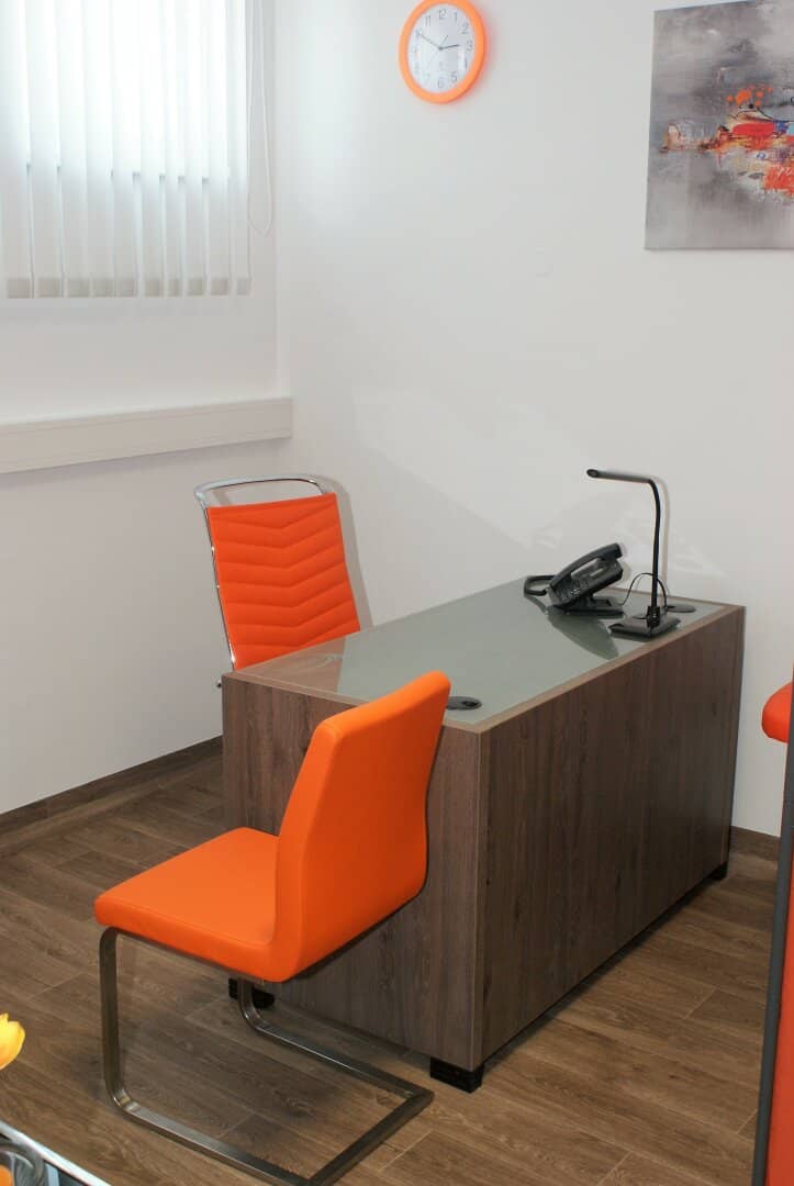 Private medical practice and therapy center in Gerasdorf near Vienna with central location U1 access by bus in 8 minutes","de":"Ordinations und Therapiezentrum in Gerasdorf bei Wien zentrale Lage U1 Anbindung mit dem Bus in 8 Minuten"},