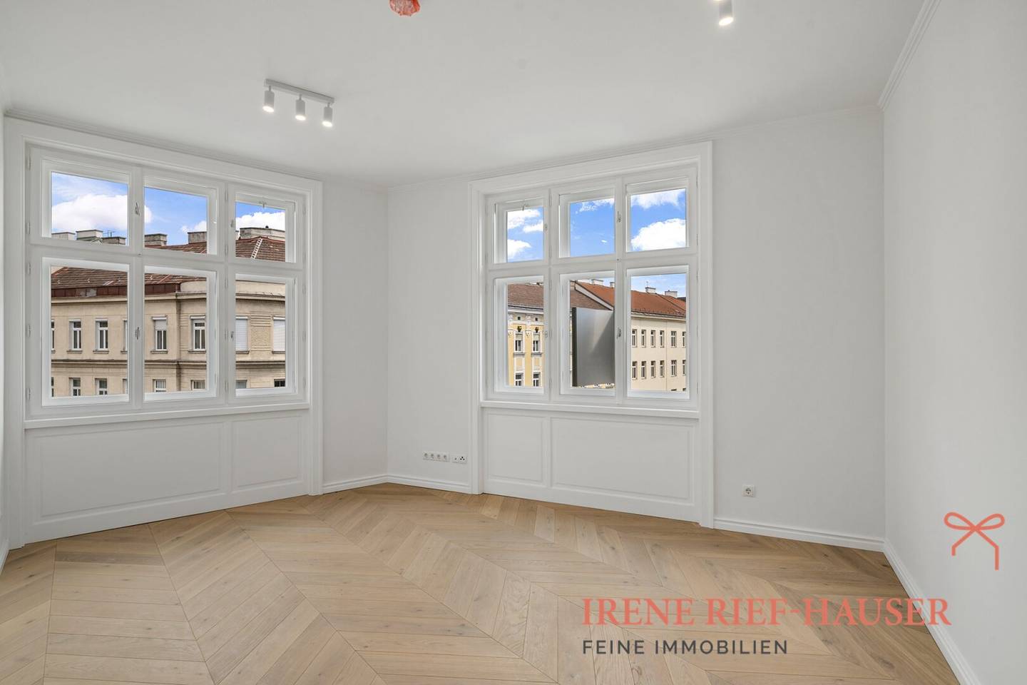 XXL-Altbautraum im Botschaftsviertel: 248m² High-End-Altbau mit Balkon