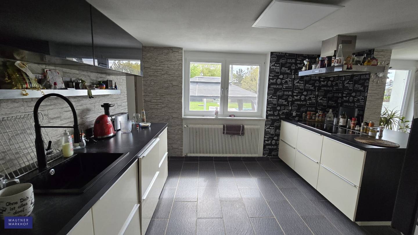 Family house with a magnificent pool, spacious garden near Ebreichsdorf