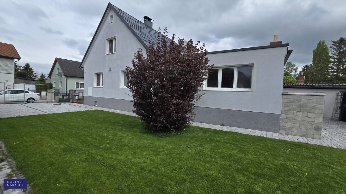 Family house with a magnificent pool, spacious garden near Ebreichsdorf