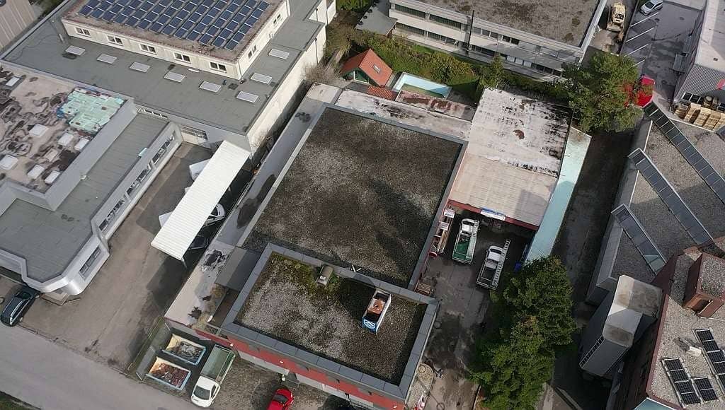 Büro-u.Gewerbeobjekt (Werkstatt) m.4-Zi.Wohnung u.Abstellpl. im Fr. in Salzburg/Mayrwies zu vermieten