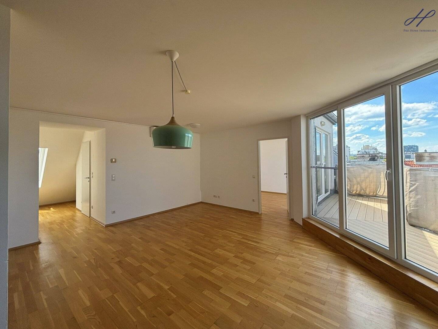 Penthouse apartment with roof terrace