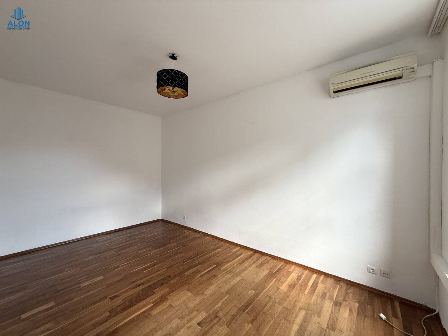 Helle 2-Zimmer-Wohnung mit Klimaanlage in Ruhelage!