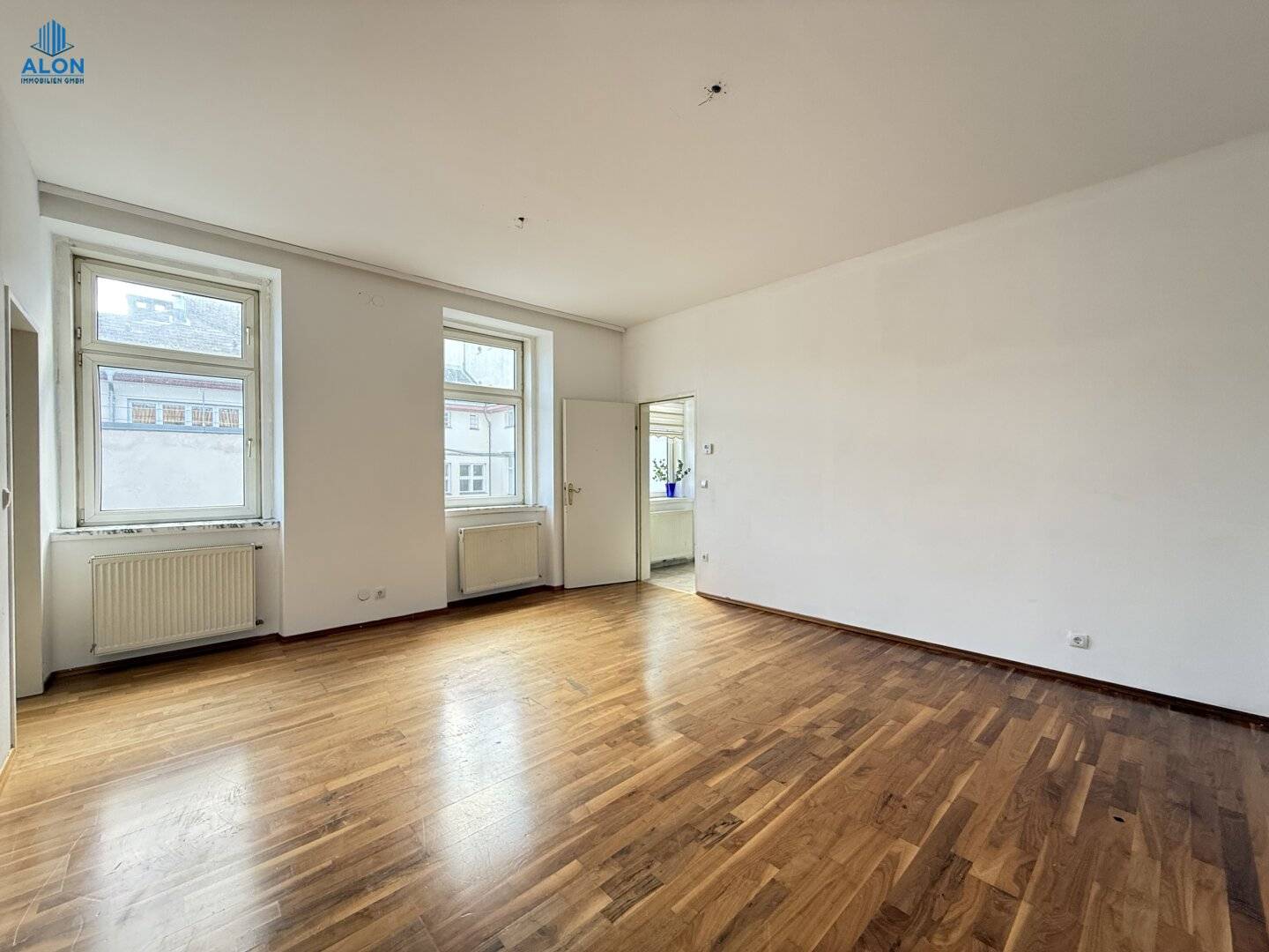 Helle 2-Zimmer-Wohnung mit Klimaanlage in Ruhelage!