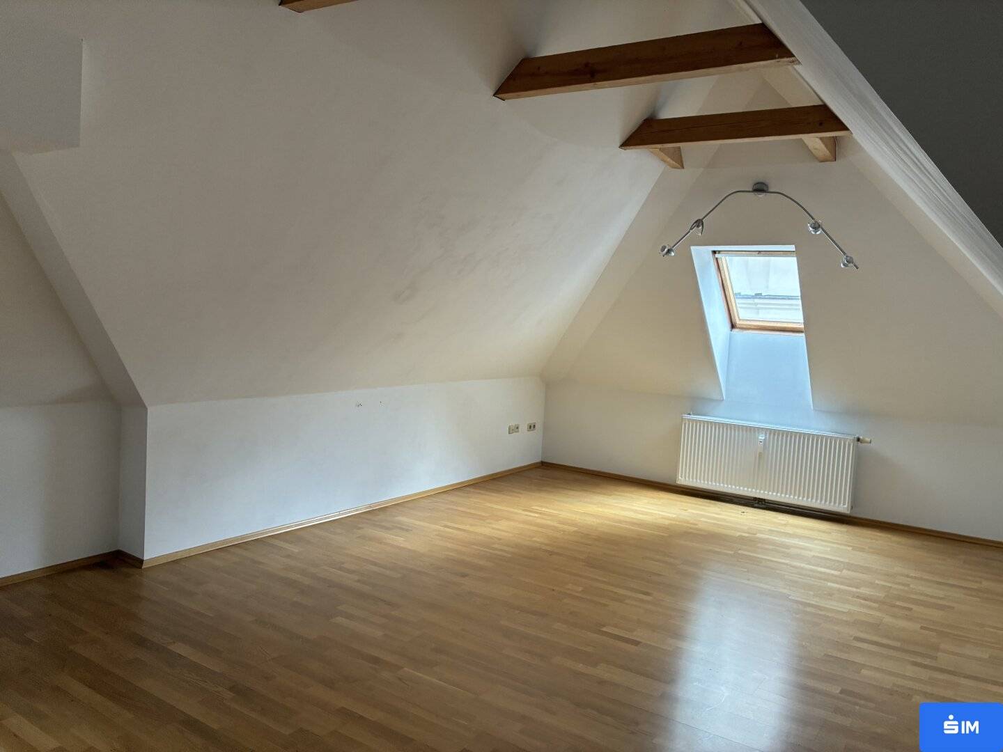 Dachgeschosswohnung nahe Kunsthaus – zentral und charmant