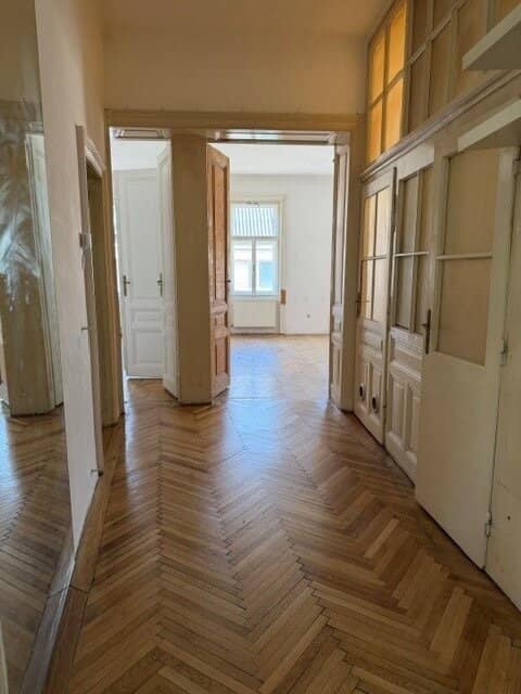 Stadtwohntraum ca.92 m²  in bester Ottakringer Lage - Renovierungsbedürftiges Juwel mit viel Potential !