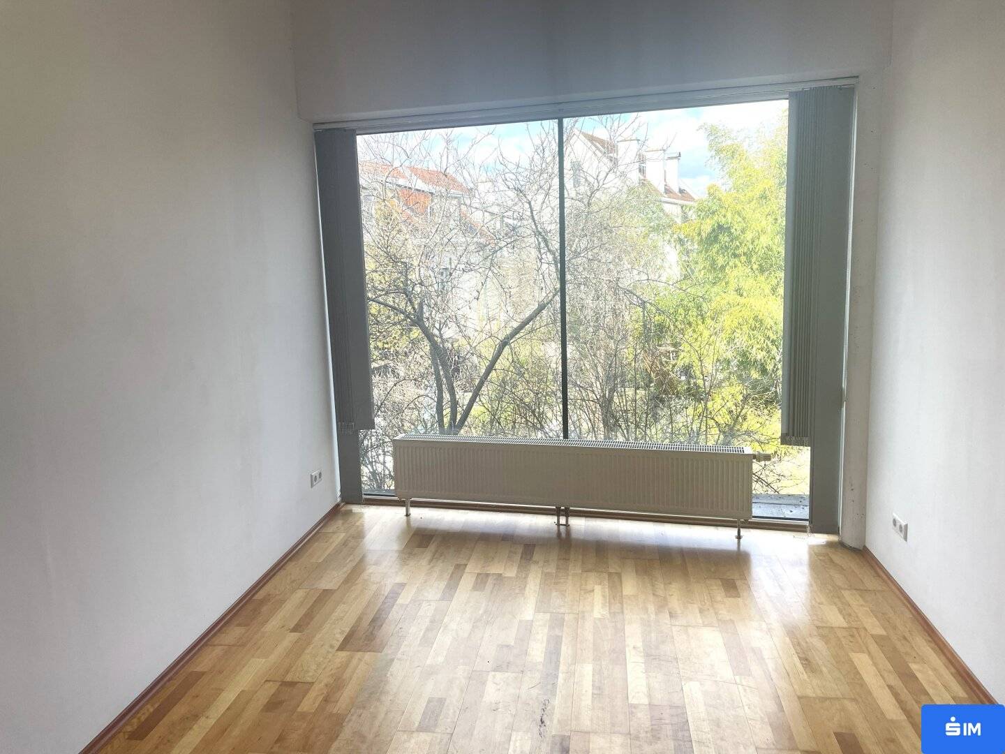 Großzügige Bürofläche mit moderner Ausstattung in gut angebundener Lage