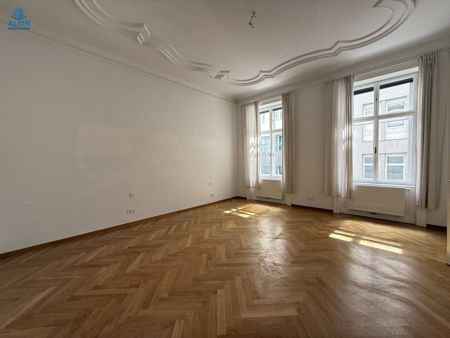 + TOP + ALTBAU-BÜRO / WOHNUNG + FLEXIBLE NUTZUNG BIS ENDE FEBRUAR 2027 + SOFORT VERFÜGBAR +