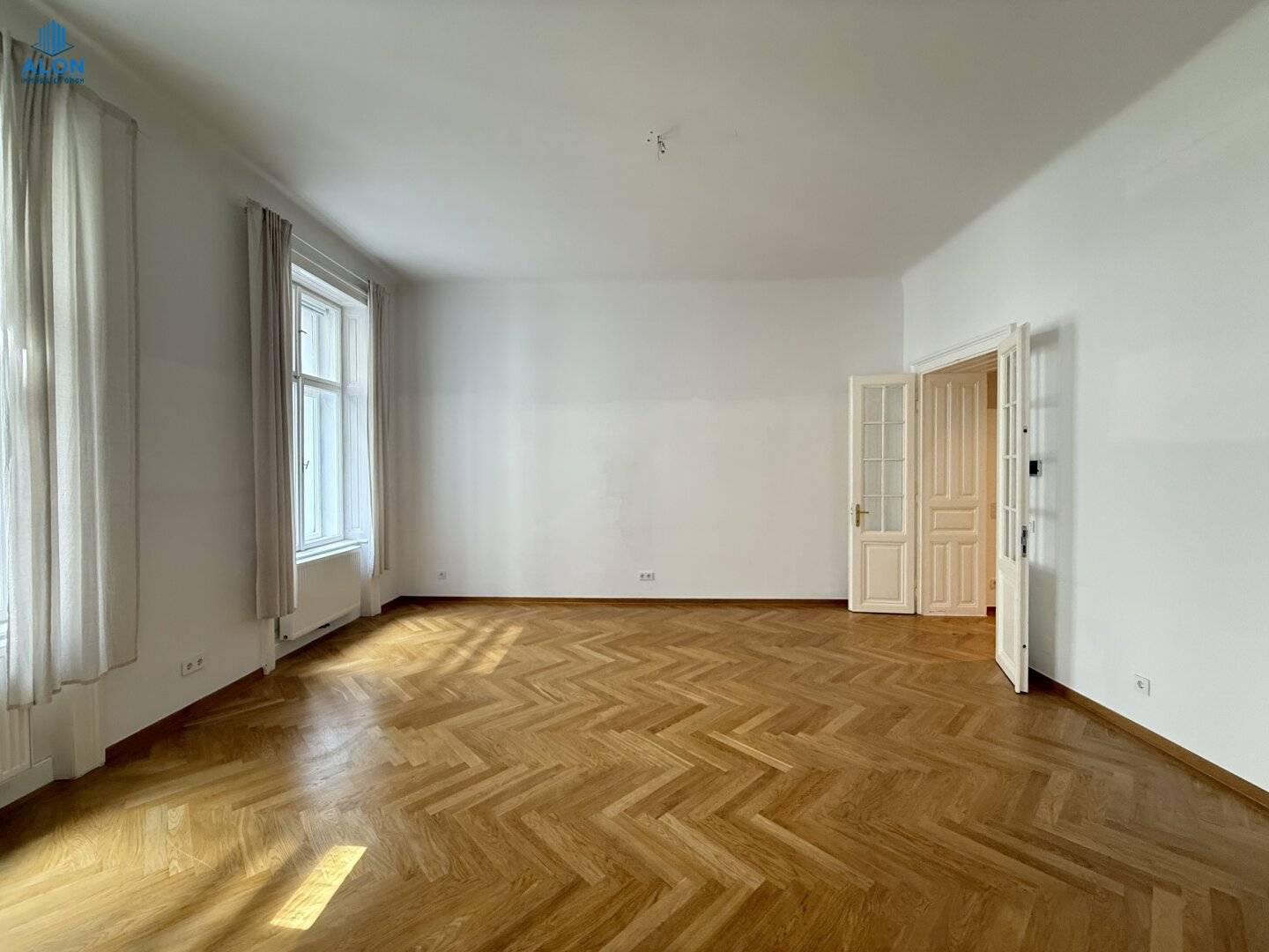 + TOP + ALTBAU-BÜRO / WOHNUNG + FLEXIBLE NUTZUNG BIS ENDE FEBRUAR 2027 + SOFORT VERFÜGBAR +