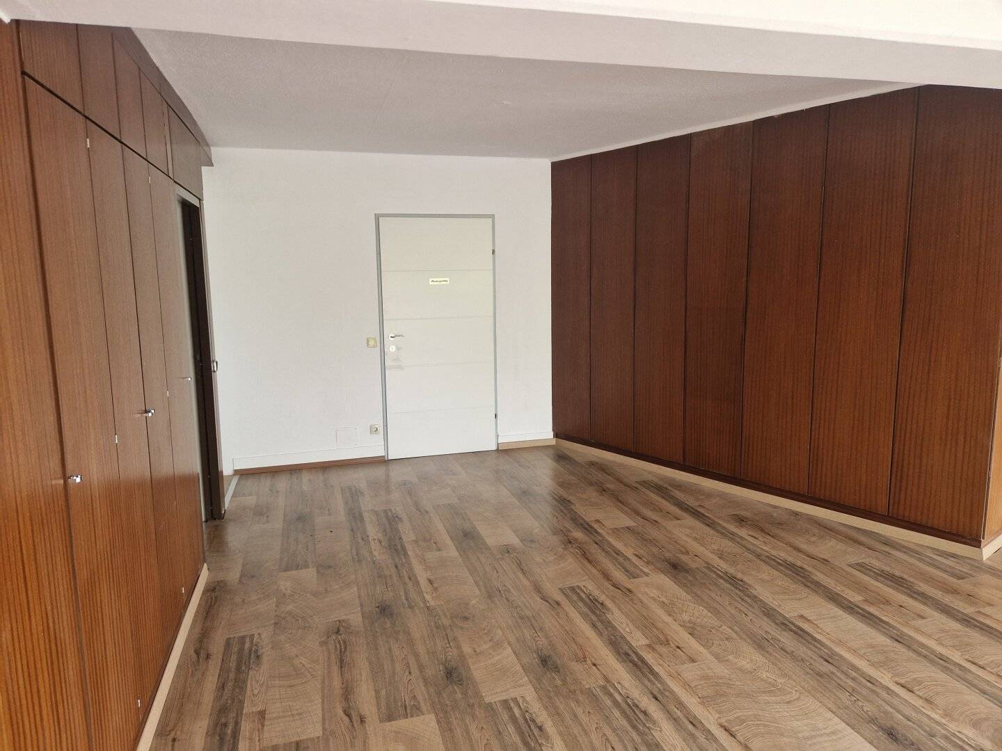 NEUREAL - Attractive practice or office space in medical building with terrace – versatile use!