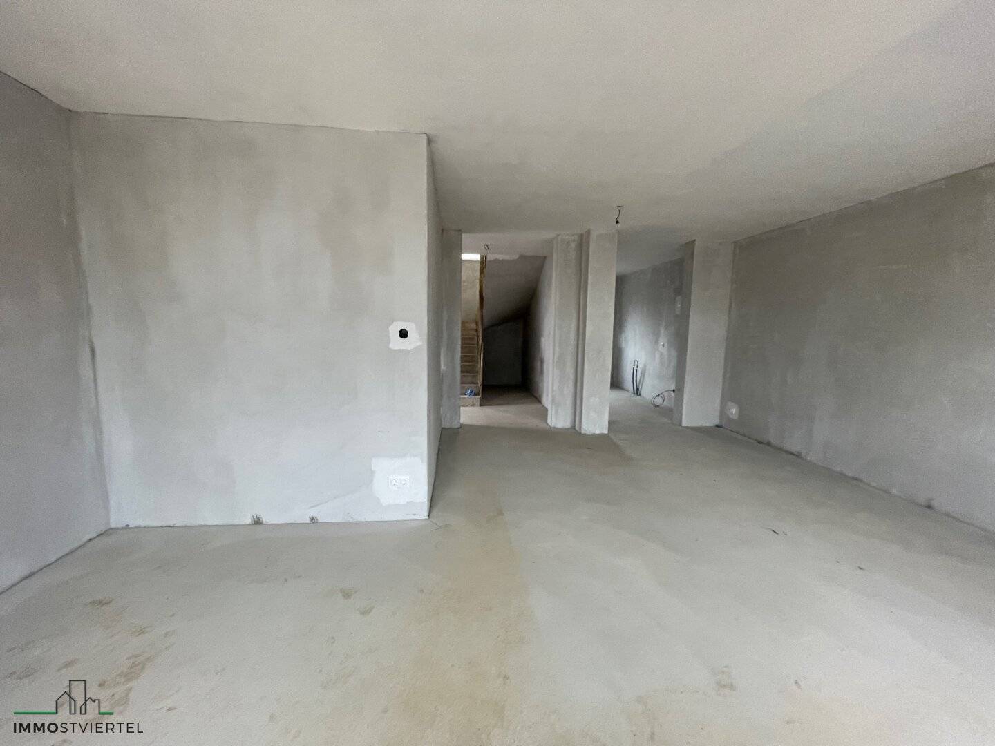 Neue Doppelhaushälfte mit Carport in Neumarkt!
