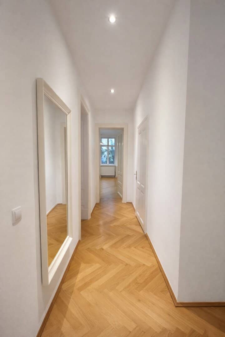 Well-maintained and quiet raised ground-floor apartment near Alois Drasche Park | Text not to be altered? (Please refer to original German title)??