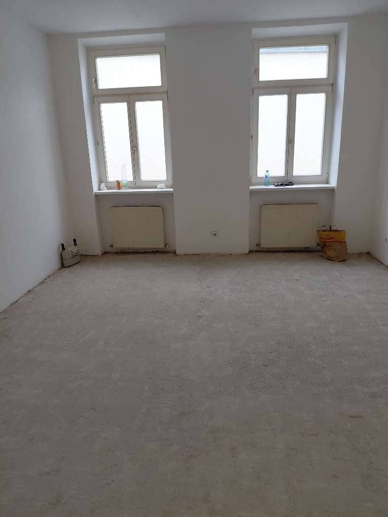 Renovation needed old building apartment 31 m² in prime location 1090 Vienna