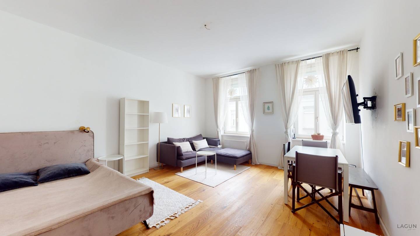 Anlegerwohnung - Charmante 2-Zimmer-Altbauwohnung in aufstrebender Lage