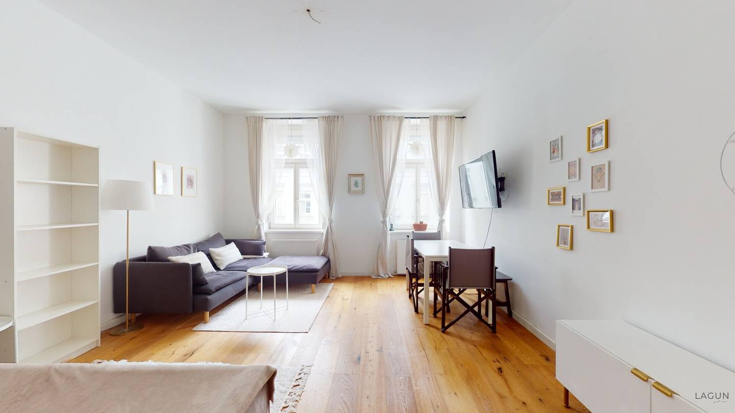 Anlegerwohnung - Charmante 2-Zimmer-Altbauwohnung in aufstrebender Lage