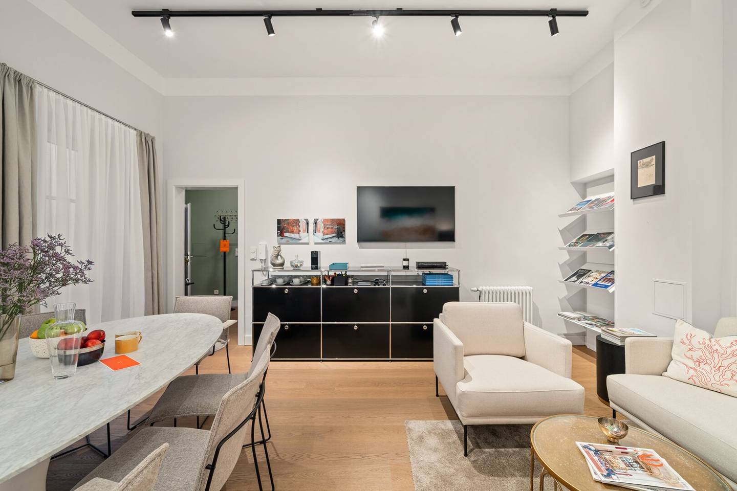 High-quality room and office unit with kitchen and WC from 1 day, also Sat/Sun