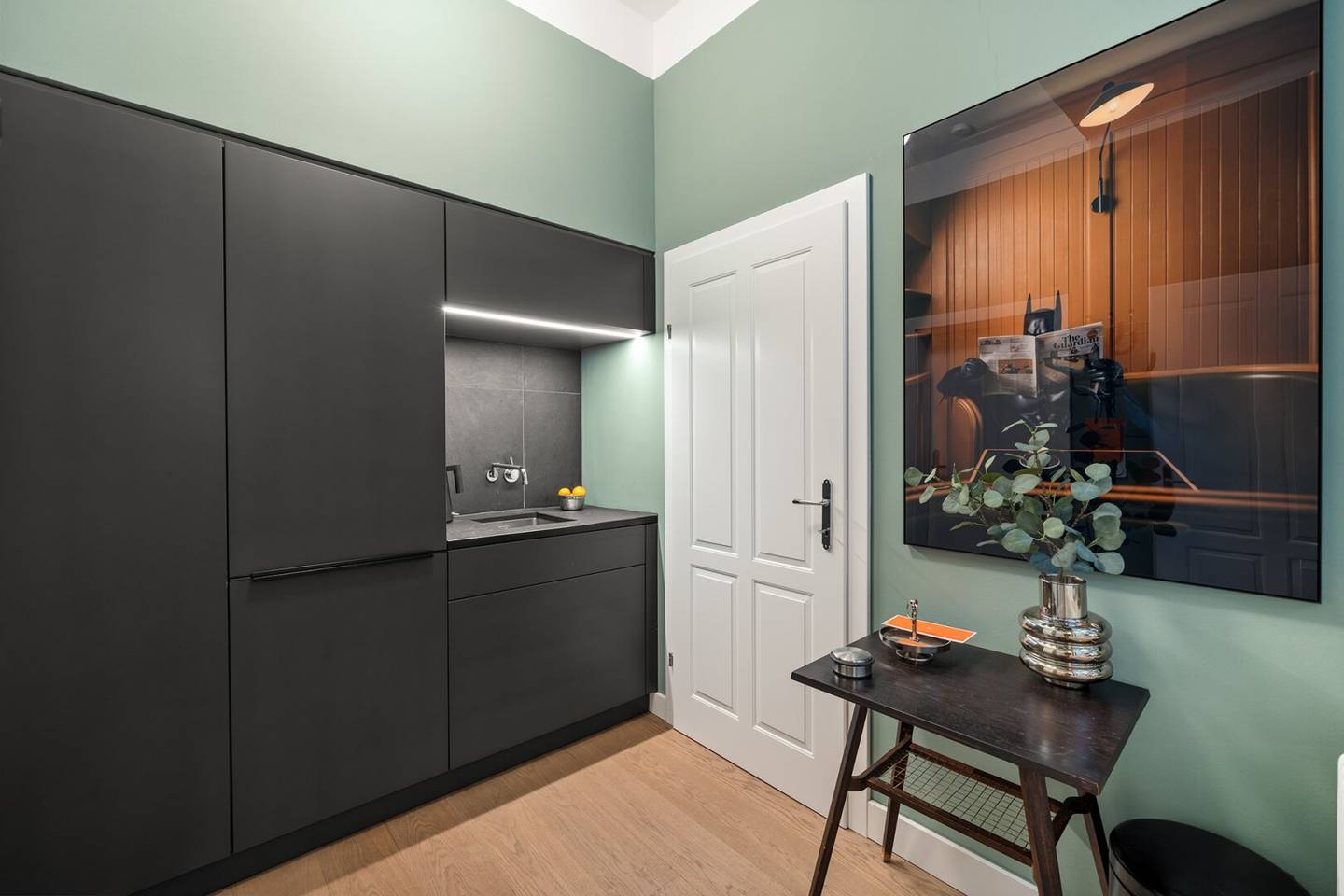 High-quality room and office unit with kitchen and WC from 1 day, also Sat/Sun