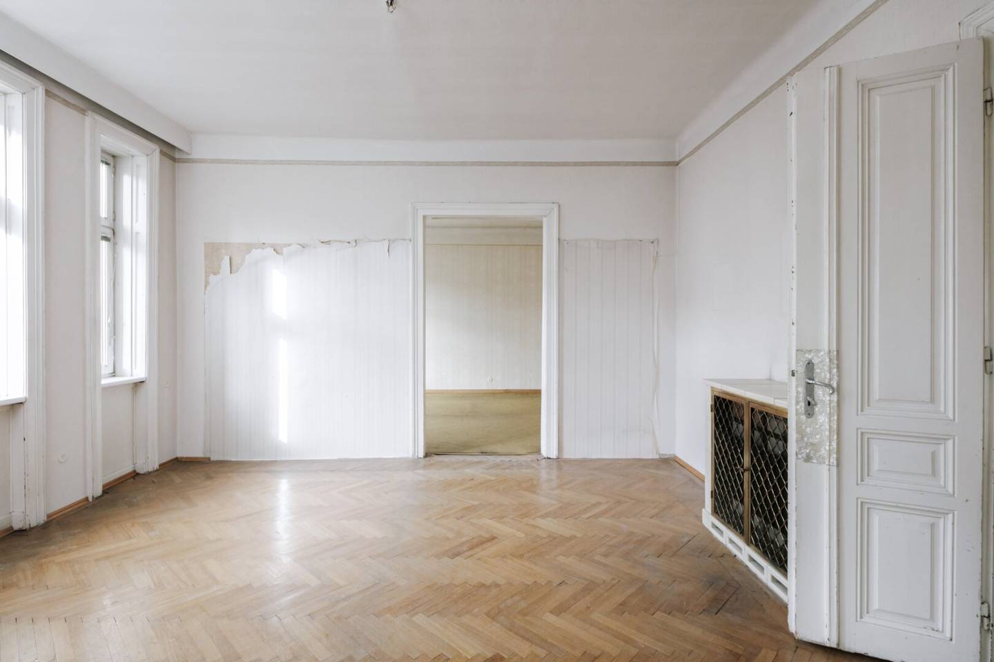 Sanierungsbedürftiges 3 Zimmer Altbau-Juwel in zenraler Lage von Döbling!