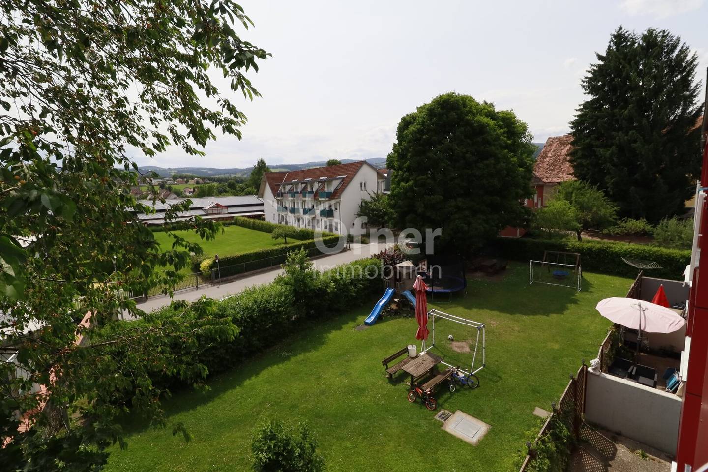 3-Zimmer-Wohnung mit Balkon, Bergblick und zentrumsnaher Ruhelage
